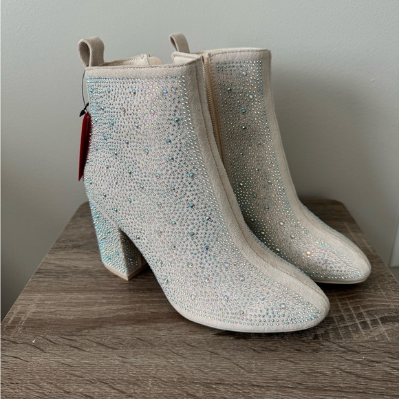 SHEIN Sparkly Booties - Picture 1 of 5